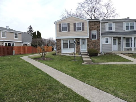 Tiny photo for 7425 Nantucket Cove, Hanover Park, IL 60133 (MLS # 12601831)
