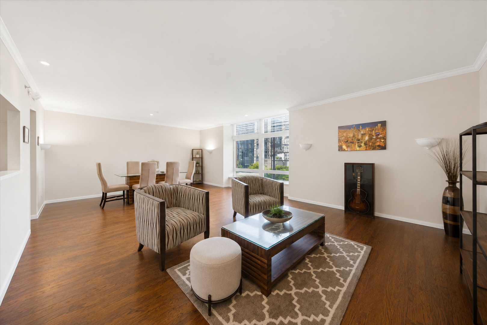 680 N Lake Shore Drive 822