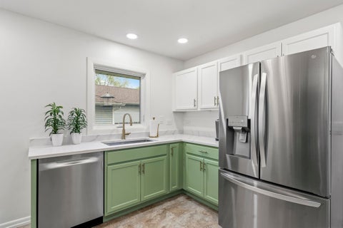 Tiny photo for 3314 Washington Street, McHenry, IL 60050 (MLS # 12780473)