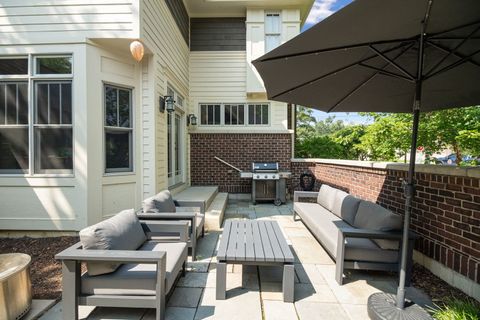 Tiny photo for 610 Hammerschmidt Avenue, Lombard, IL 60148 (MLS # 12433427)