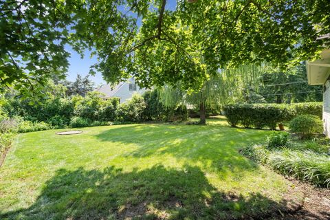 Tiny photo for 610 Hammerschmidt Avenue, Lombard, IL 60148 (MLS # 12433427)