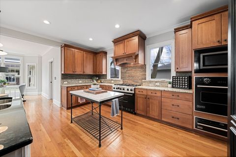 Tiny photo for 610 Hammerschmidt Avenue, Lombard, IL 60148 (MLS # 12433427)