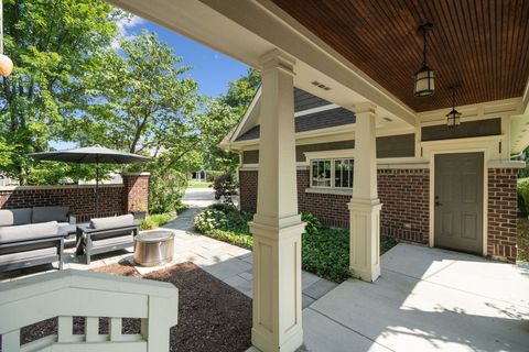 Tiny photo for 610 Hammerschmidt Avenue, Lombard, IL 60148 (MLS # 12433427)