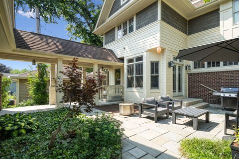 Tiny photo for 610 Hammerschmidt Avenue, Lombard, IL 60148 (MLS # 12433427)