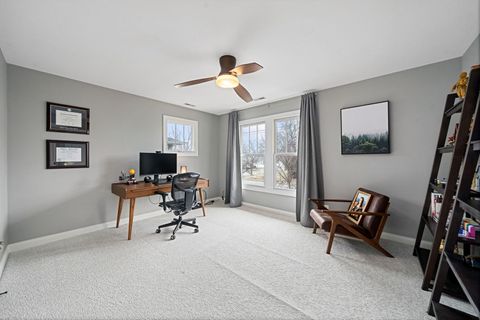 Tiny photo for 610 Hammerschmidt Avenue, Lombard, IL 60148 (MLS # 12433427)