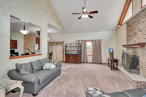 Tiny photo for 18154 Bettenhausen Drive, Tinley Park, IL 60487 (MLS # 12572006)