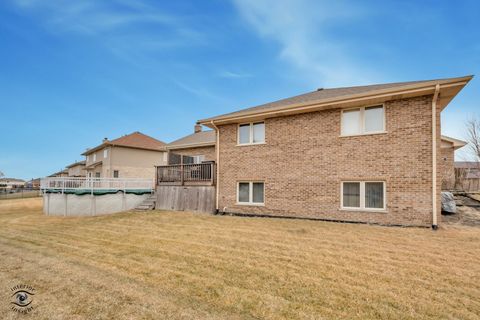 Tiny photo for 18154 Bettenhausen Drive, Tinley Park, IL 60487 (MLS # 12572006)