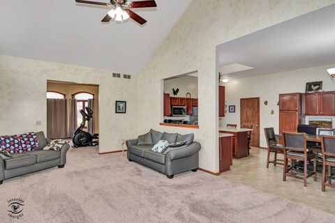 Tiny photo for 18154 Bettenhausen Drive, Tinley Park, IL 60487 (MLS # 12572006)