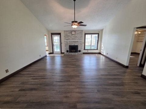 Tiny photo for 3405 Piccadilly Avenue, Mt Vernon, IL 62864 (MLS # 12598128)