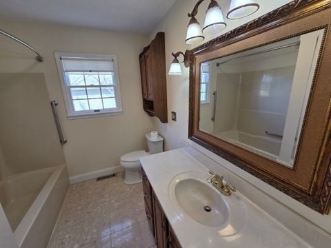 Tiny photo for 3405 Piccadilly Avenue, Mt Vernon, IL 62864 (MLS # 12598128)