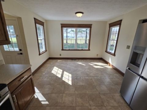 Tiny photo for 3405 Piccadilly Avenue, Mt Vernon, IL 62864 (MLS # 12598128)