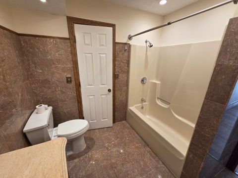 Tiny photo for 3405 Piccadilly Avenue, Mt Vernon, IL 62864 (MLS # 12598128)