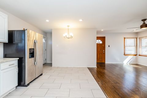 Tiny photo for 65 Indianwood Drive, Thornton, IL 60476 (MLS # 12621440)