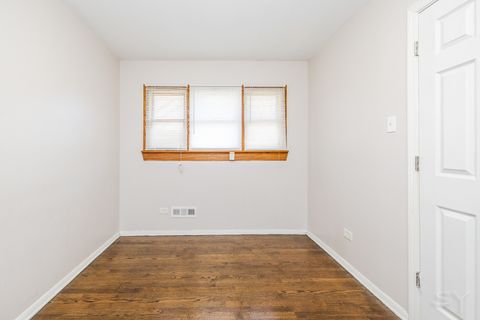 Tiny photo for 65 Indianwood Drive, Thornton, IL 60476 (MLS # 12621440)