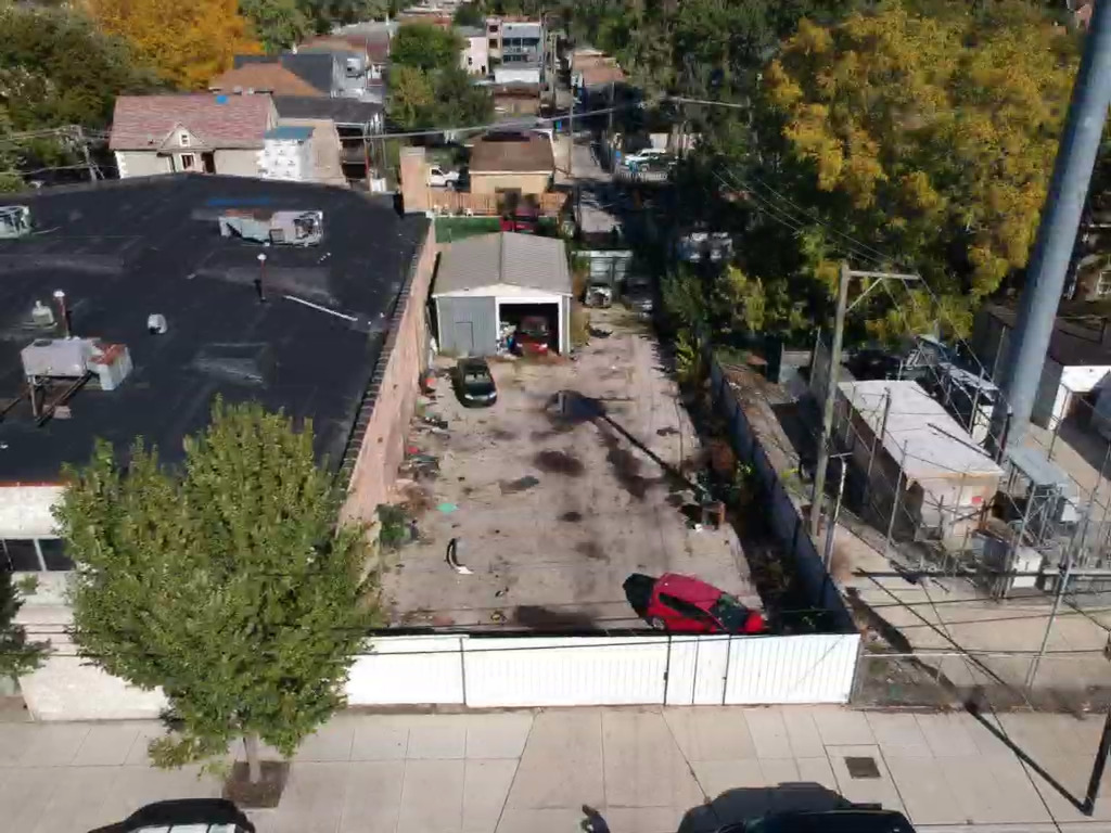 5348 W Chicago Avenue