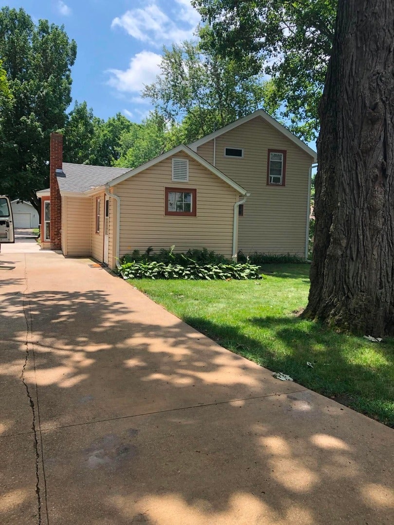 219 W 4th Street