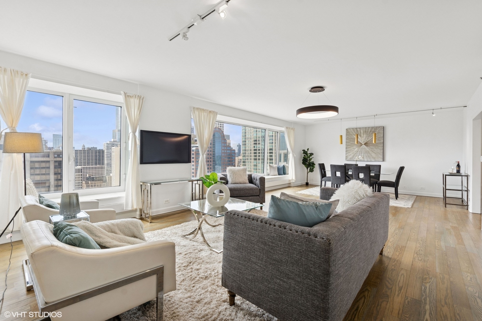 161 E Chicago Avenue 27C