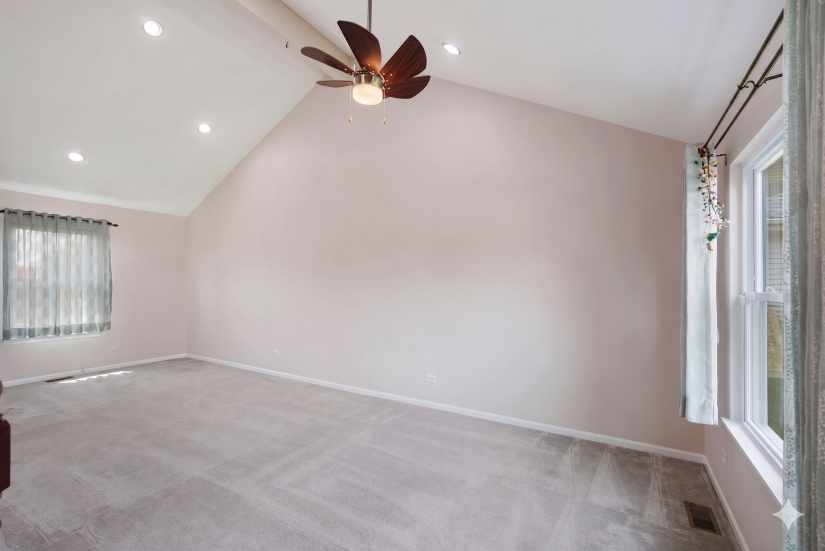 1413 Skylark Lane