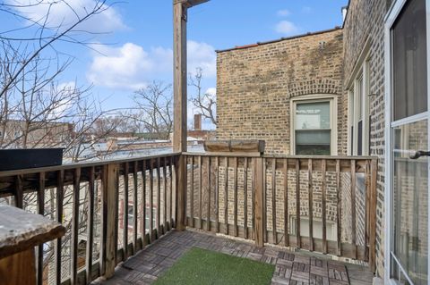 Tiny photo for 4852 N Sacramento Avenue #3, Chicago, IL 60625 (MLS # 12489314)