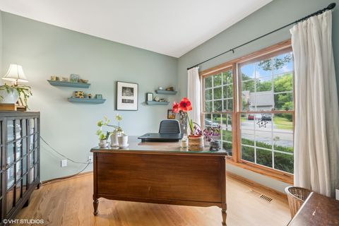 Tiny photo for 462 Kelly Lane, Crystal Lake, IL 60012 (MLS # 12469850)