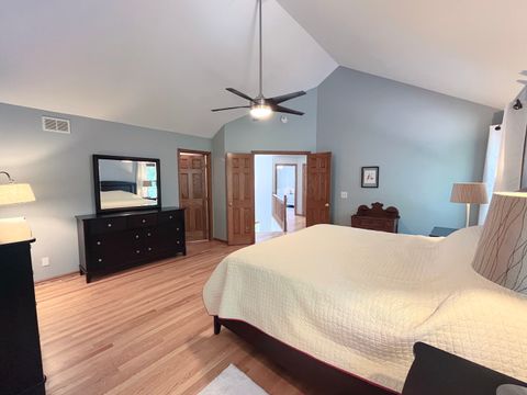 Tiny photo for 462 Kelly Lane, Crystal Lake, IL 60012 (MLS # 12469850)