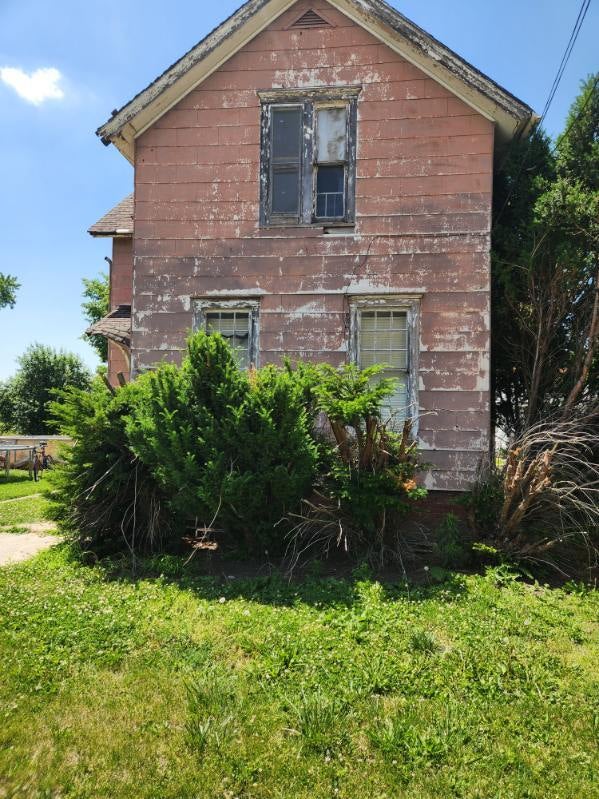 106 Lincoln Street