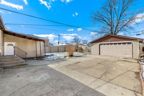 Tiny photo for 7830 Neenah Avenue, Burbank, IL 60459 (MLS # 12595976)