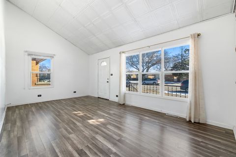 Tiny photo for 7830 Neenah Avenue, Burbank, IL 60459 (MLS # 12595976)