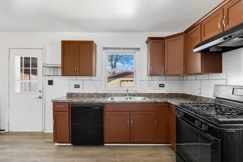 Tiny photo for 7830 Neenah Avenue, Burbank, IL 60459 (MLS # 12595976)