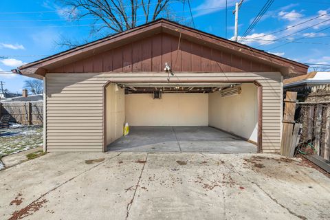 Tiny photo for 7830 Neenah Avenue, Burbank, IL 60459 (MLS # 12595976)