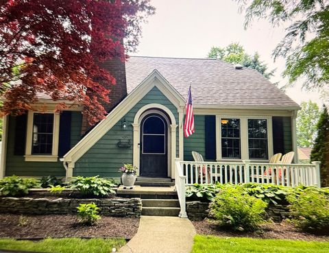 Photo of 505 S James Street, Champaign, IL 61821 (MLS # 12546298)