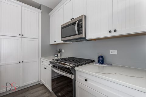 Tiny photo for 100 Great Loop Drive #34, Ottawa, IL 61350 (MLS # 12598160)