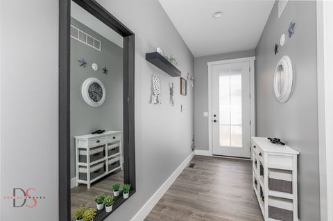 Tiny photo for 100 Great Loop Drive #34, Ottawa, IL 61350 (MLS # 12598160)