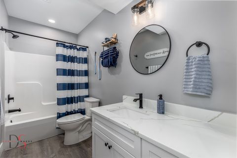 Tiny photo for 100 Great Loop Drive #34, Ottawa, IL 61350 (MLS # 12598160)