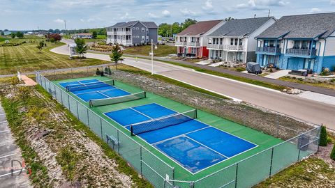 Tiny photo for 100 Great Loop Drive #34, Ottawa, IL 61350 (MLS # 12598160)