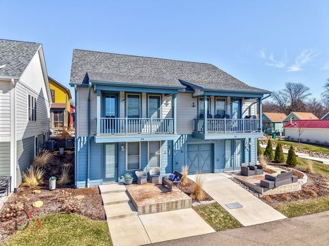 Tiny photo for 100 Great Loop Drive #34, Ottawa, IL 61350 (MLS # 12598160)