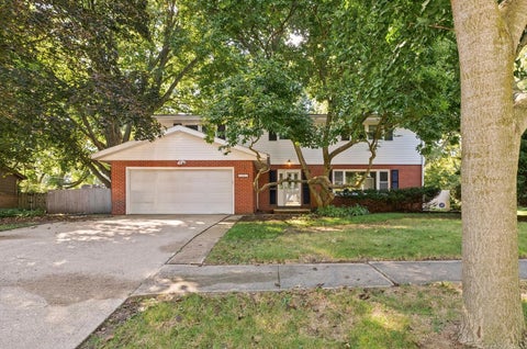 Photo of 803 Brighton Drive, Urbana, IL 61801 (MLS # 12735995)