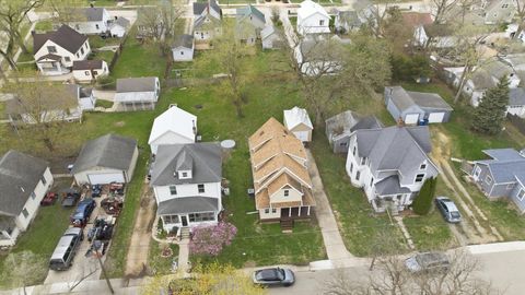 Tiny photo for 323 Douglas Avenue, Dixon, IL 61021 (MLS # 12619964)