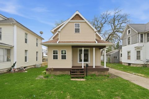 Photo of 323 Douglas Avenue, Dixon, IL 61021 (MLS # 12619964)