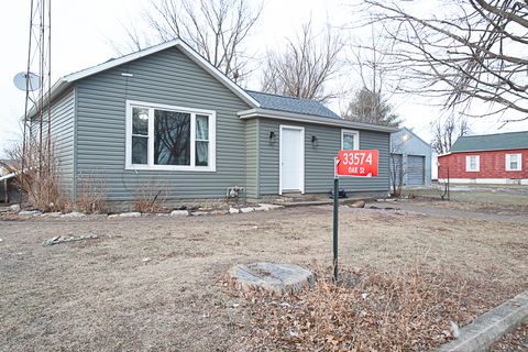 Photo of 33574 Oak Street, Chenoa, IL 61726 (MLS # 12549839)