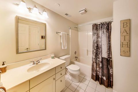 Tiny photo for 498 Calvin Court, Gurnee, IL 60031 (MLS # 12468697)