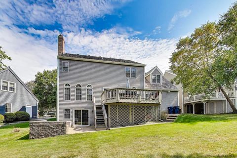 Tiny photo for 498 Calvin Court, Gurnee, IL 60031 (MLS # 12468697)
