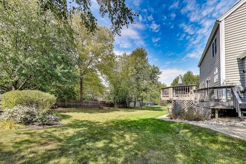 Tiny photo for 498 Calvin Court, Gurnee, IL 60031 (MLS # 12468697)