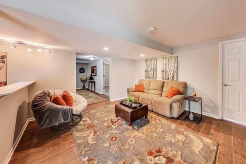 Tiny photo for 498 Calvin Court, Gurnee, IL 60031 (MLS # 12468697)