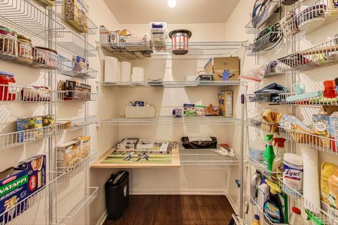 Tiny photo for 498 Calvin Court, Gurnee, IL 60031 (MLS # 12468697)