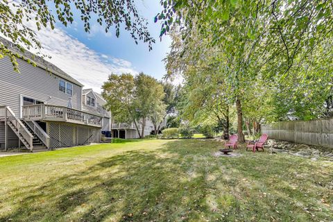 Tiny photo for 498 Calvin Court, Gurnee, IL 60031 (MLS # 12468697)