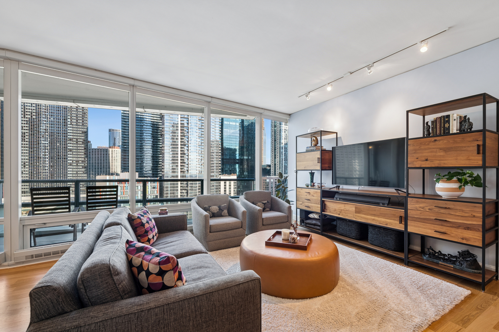 340 E Randolph Street 1102