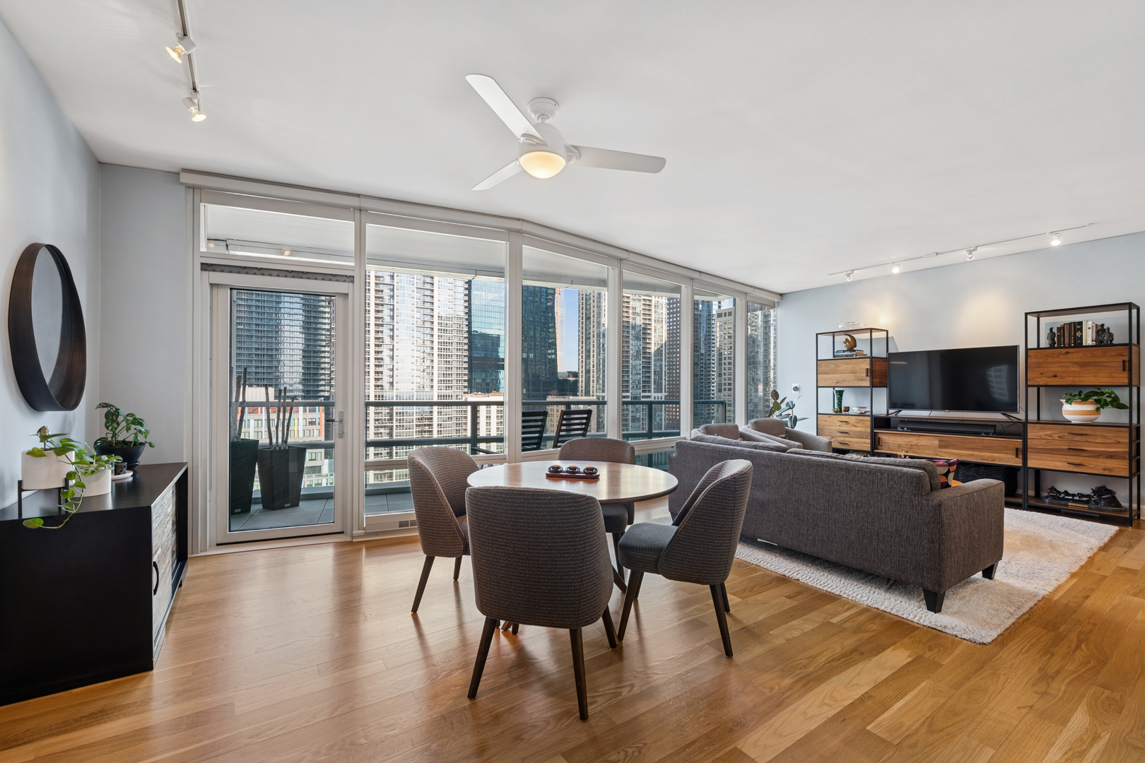 340 E Randolph Street 1102