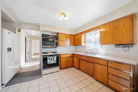 Tiny photo for 15056 Wabash Avenue, South Holland, IL 60473 (MLS # 12517884)