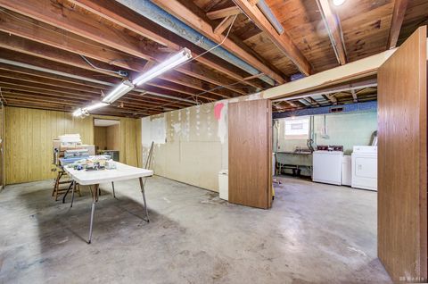 Tiny photo for 15056 Wabash Avenue, South Holland, IL 60473 (MLS # 12517884)